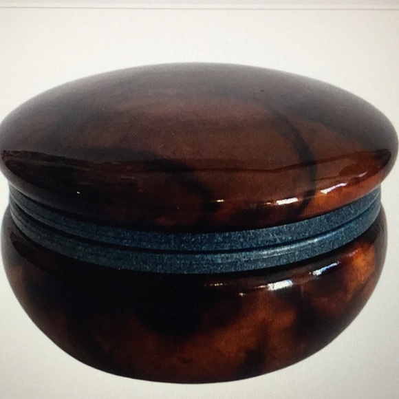 Vintage Round Italian Alabaster Jewelry Box - Picture 7 of 8